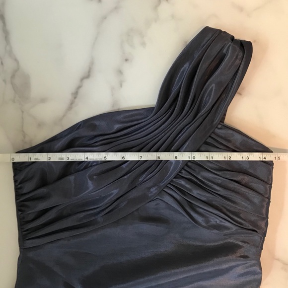 Ruched one shoulder formal gown - Picture 4 of 7
